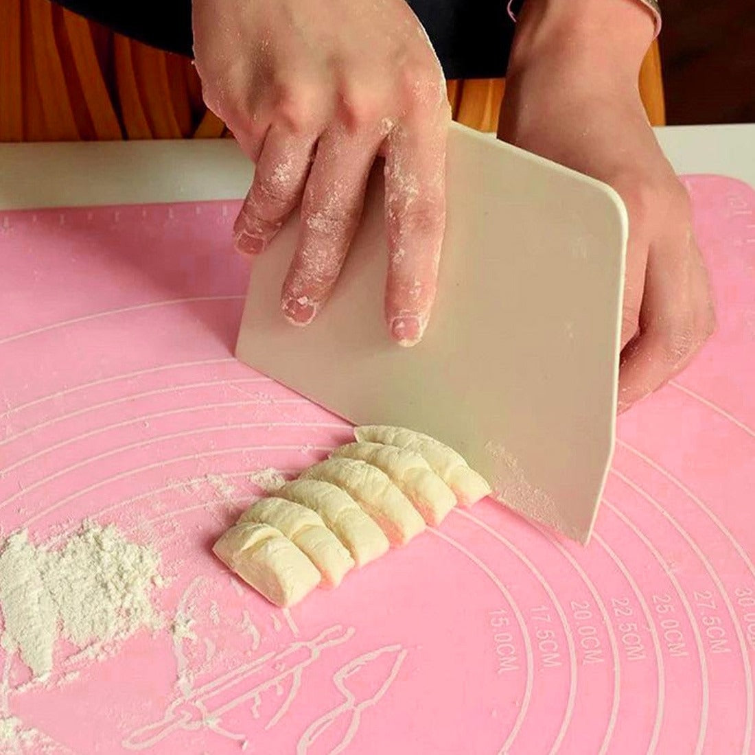 Thick High-Temperature Resistant Silicone Dough Mat